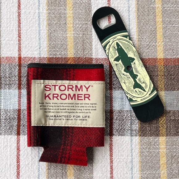Stormy Kromer Eco Wool Throw in Evergreen Plaid